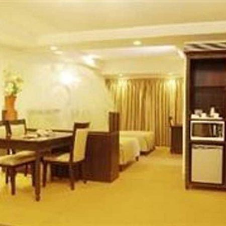 Hotel Mandakini Ambience Pune Zewnętrze zdjęcie